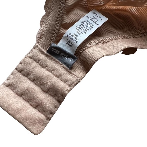 Aerie Brooke Plunge Bra in Natural Nude Lace Trim Size 36DD - Picture 6 of 7